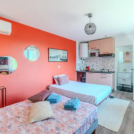 Rose Centre-ville - Parking & Clim Appartement